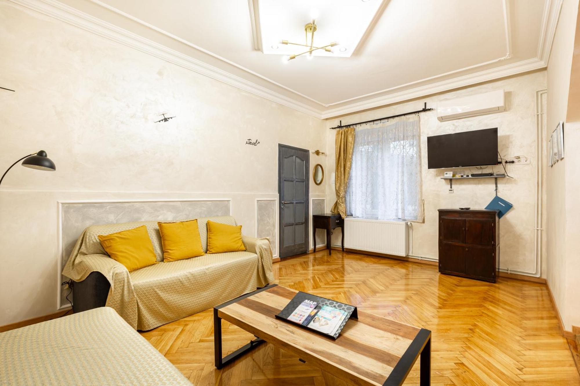 Апартаменты Mari&Emi Flat In Corvin Будапешт Экстерьер фото